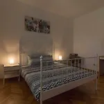 Zdenka new&cozy central apartment